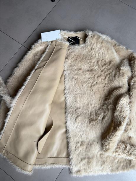 Zara kozuch c. m, zara,m