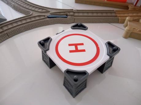 Dráha s heliportom pre vláčiku tomáš a jeho priate, 