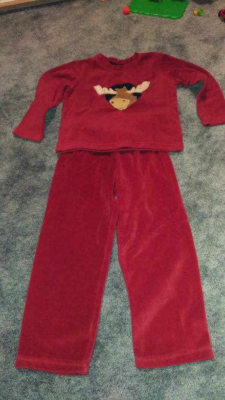 Plyšove tepláky a tričko, lupilu,98