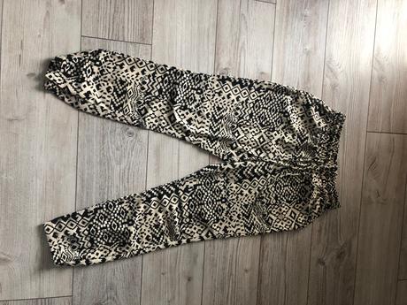 Voľne nohavice, amisu,36