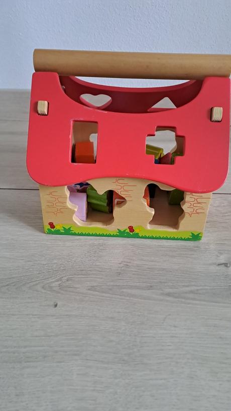 Vkladačka domček farma, 