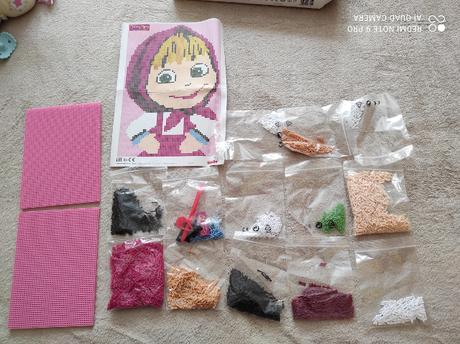 Mozaika máša a medveď,