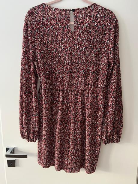 Kvietkované šaty, new yorker,l