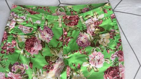 Slimky - skoro nenosené, 158