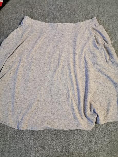 Dámska sukňa, reserved,38
