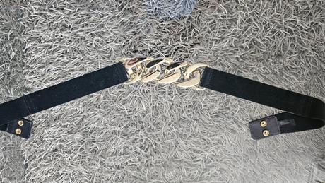 Zamatovy opasok na gumu so zlatou raťazou,