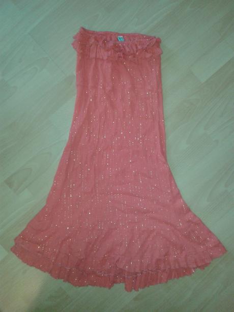 Lososove saty so zlatou nitou, 36