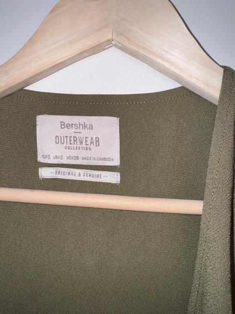 Bershka vesta dlha, bershka,s