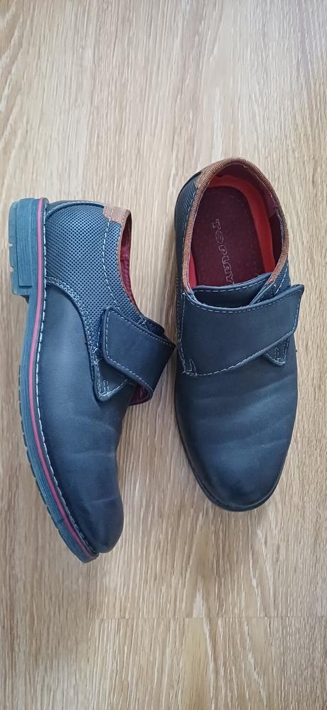 Spoločenské topanky, 33