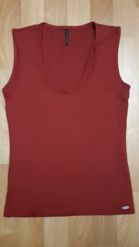 Vínovo červené tielko, naf naf,s