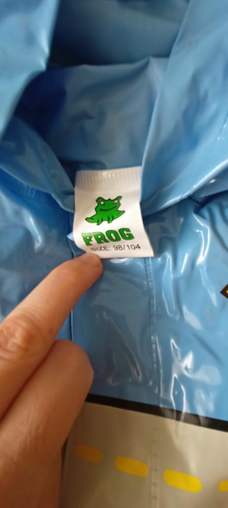 Pršiplášť 104, frog,104