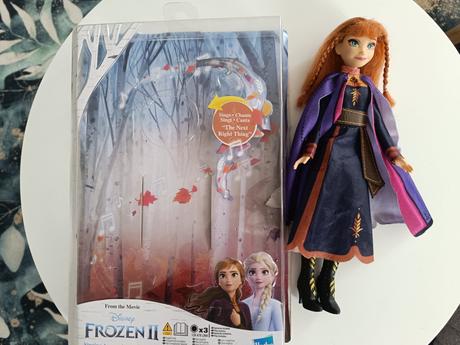 Frozen ii - spievajuca anna,