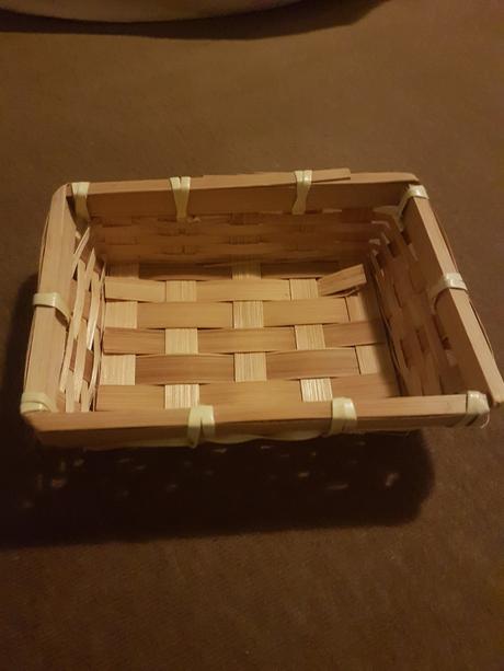 Malý košík/miska /košíček, 