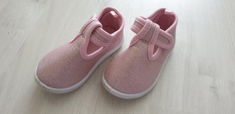 Lesklé topánky č.22, 22