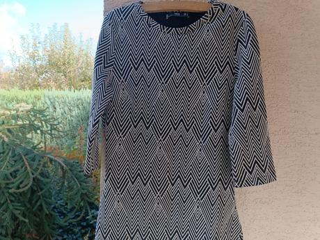 Šaty s 3/4 rukavmi, s