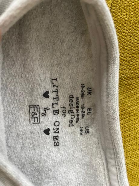 Mikina 1 + 2 ako darček, f&f,86