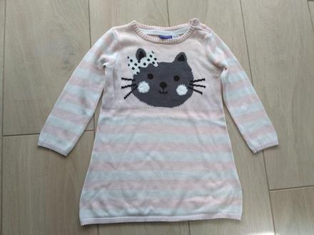 Šaty a mačičkou, lupilu,92