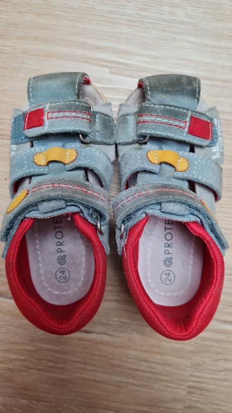 Sandálky, protetika,24