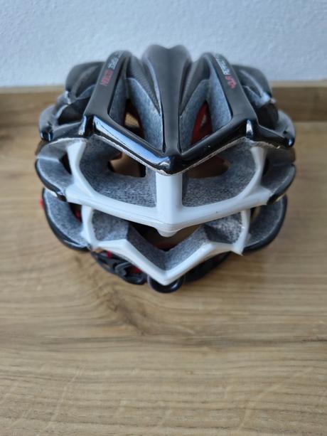 Prilba force aries carbon, 235 g, 54-57 cm, s