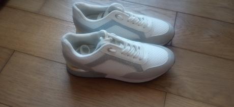 Tenisky na platforme, 37