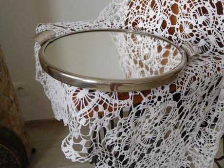 Retro-tácňa so zrkadlom, 