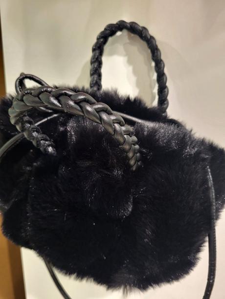 Kožušinková kabelka - čierna, 