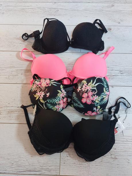 4x podprsenka 70b, 70b