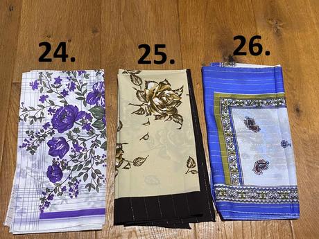 Šatky rôznych farieb a vzorov,