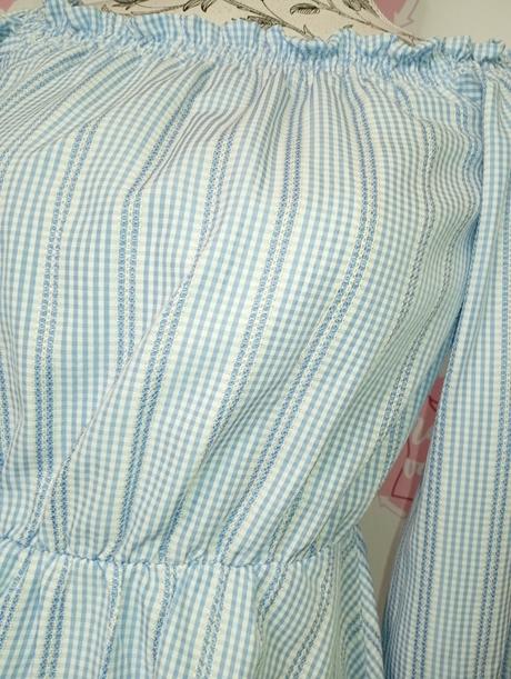 Svetlo modré šaty, s