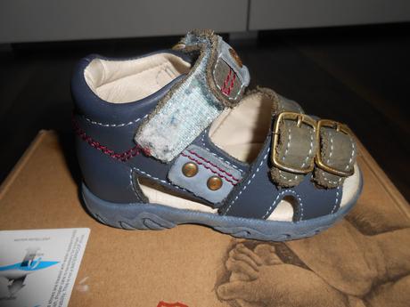 Sandálky, d.d.step,19