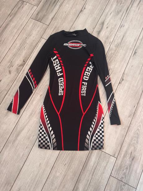 Čierno červené šaty shein, s