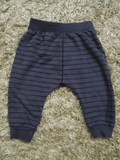 Modré pásikáve tepláčiky, zara,74