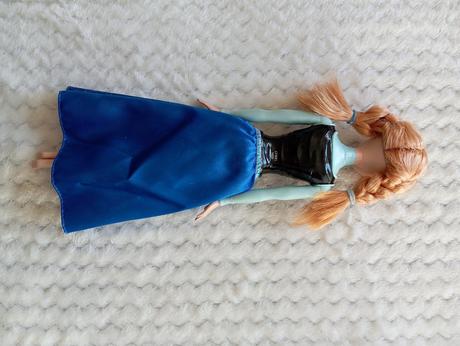 Barbie mattel anna v lesklej sukni, 