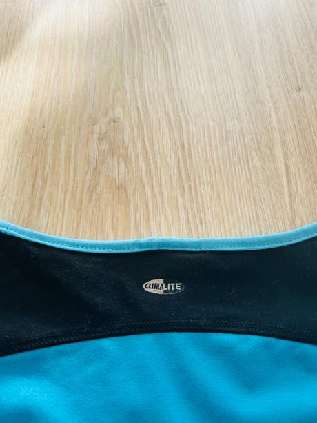 Krásny komplet trička a skortu značky adidas, adidas,s