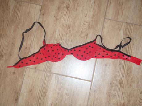 Srdiečková podprsenka nenosená, chicca,75b