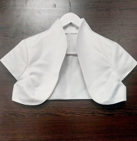 Nové bolerko zo svadobného saténu, s