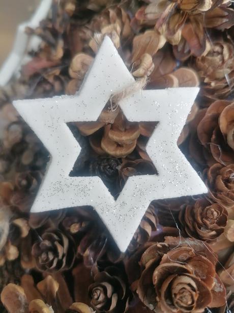 Vianočný stromček zo šišiek - 40 cm, 