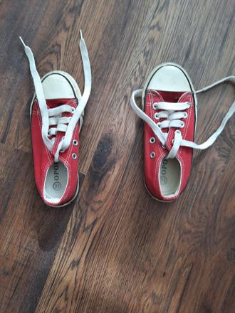 Tenisky četvené, 31