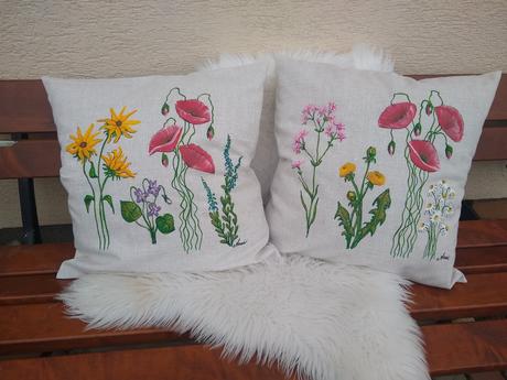 Maľované vankúše plné lúky, 