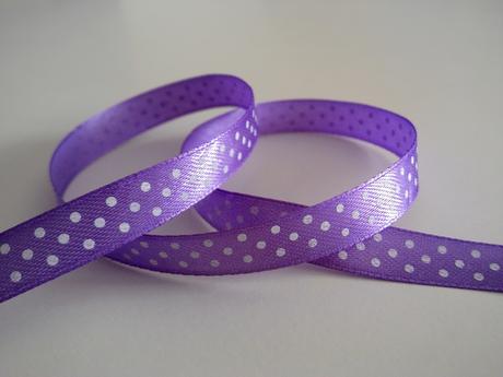 Stuha bodky 10 mm fialová,