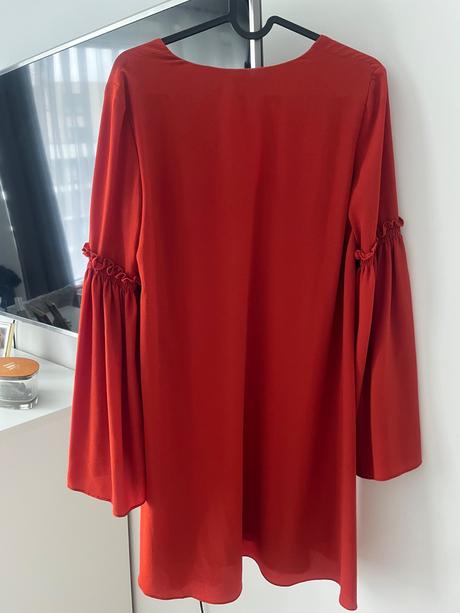 Saty zara s krasnymi rukavmi, zara,s