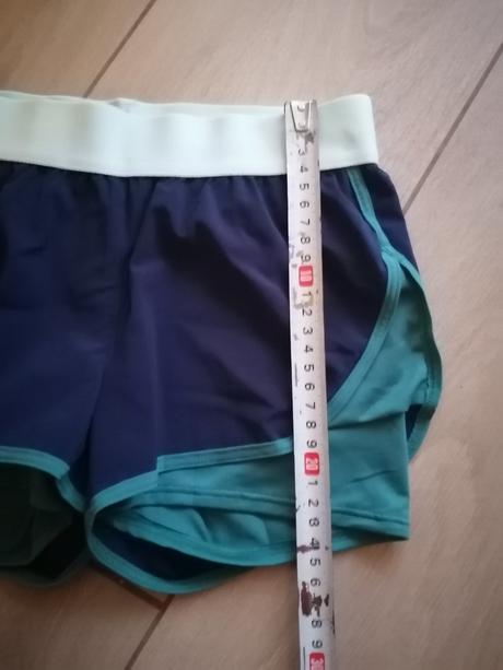 Športové kraťasy so všitými legínami, decathlon,128