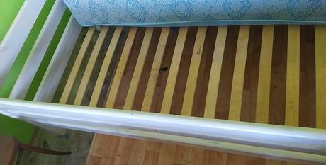 Posteľ, šírka (cm): 90,dĺžka (cm): 200