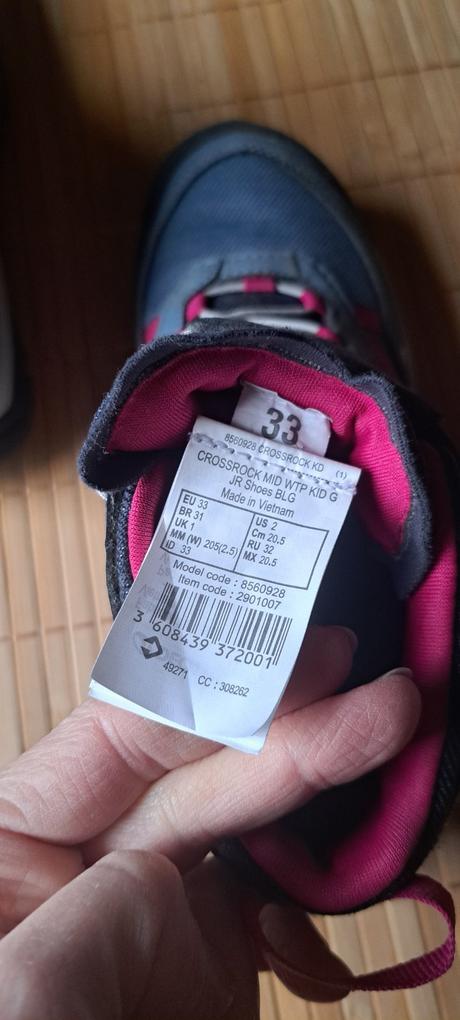 Turistické tenisky, quechua,33