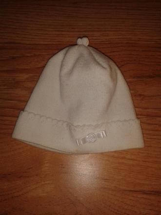 Čiapočka vhodná aj na krst, 62