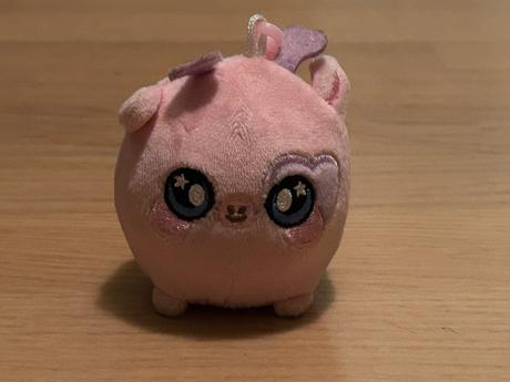 Prívesok s plyšáčikom ( ružové prasiatko),