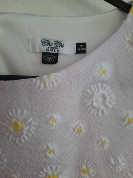 Chi chi london šaty, 152