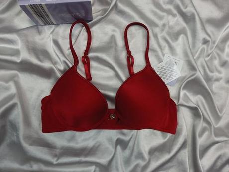 Kvalitná červená podprsenka, 80a