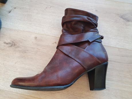 Kratšie zimné čižmy, 38