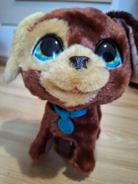 Zvieratko na voditku fur real walkalots, 